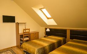 Viktoras Apartments